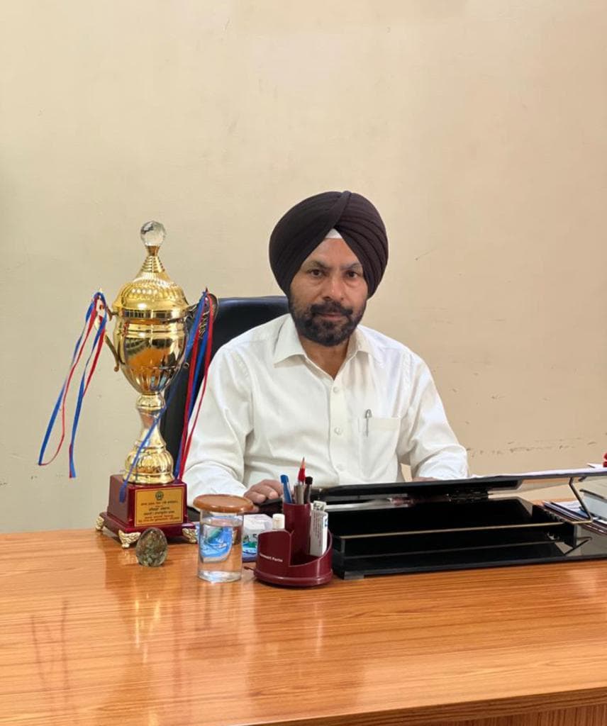 Prof.(Dr.) V K Singh - Principal